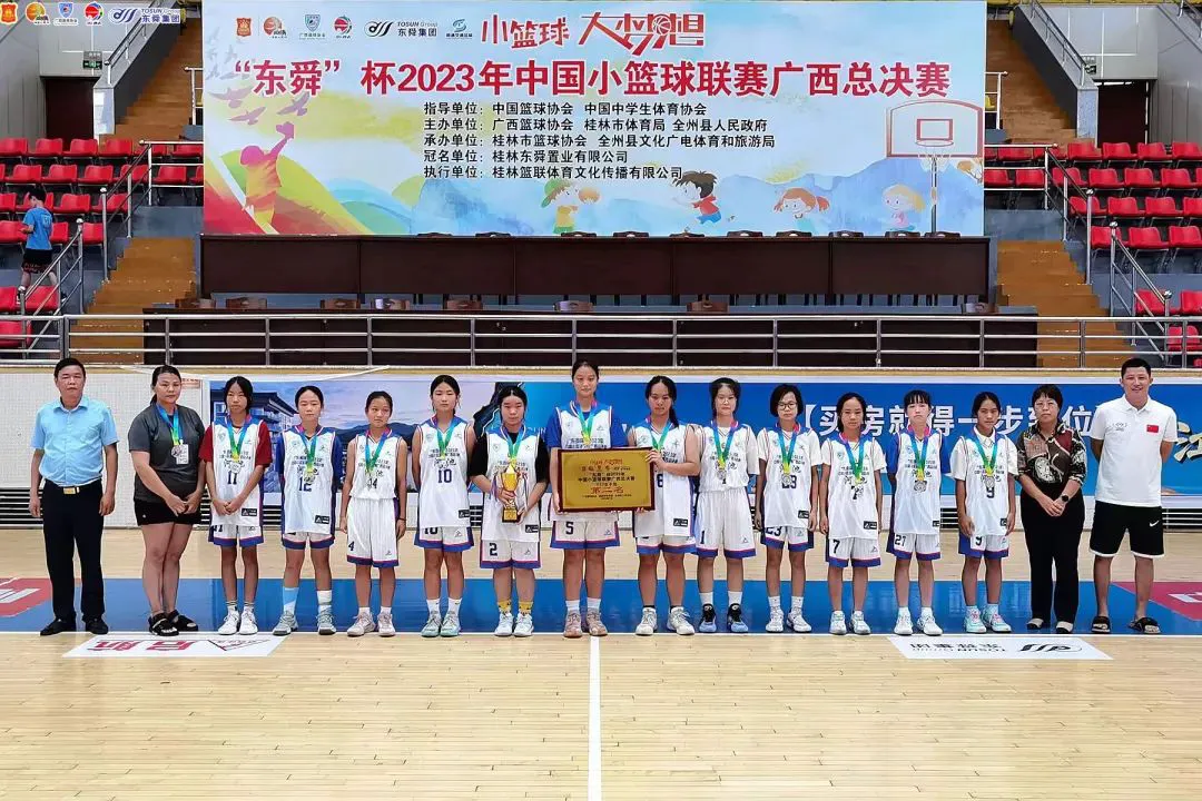 大学篮球运动员的耐力训练方案是什么?_1